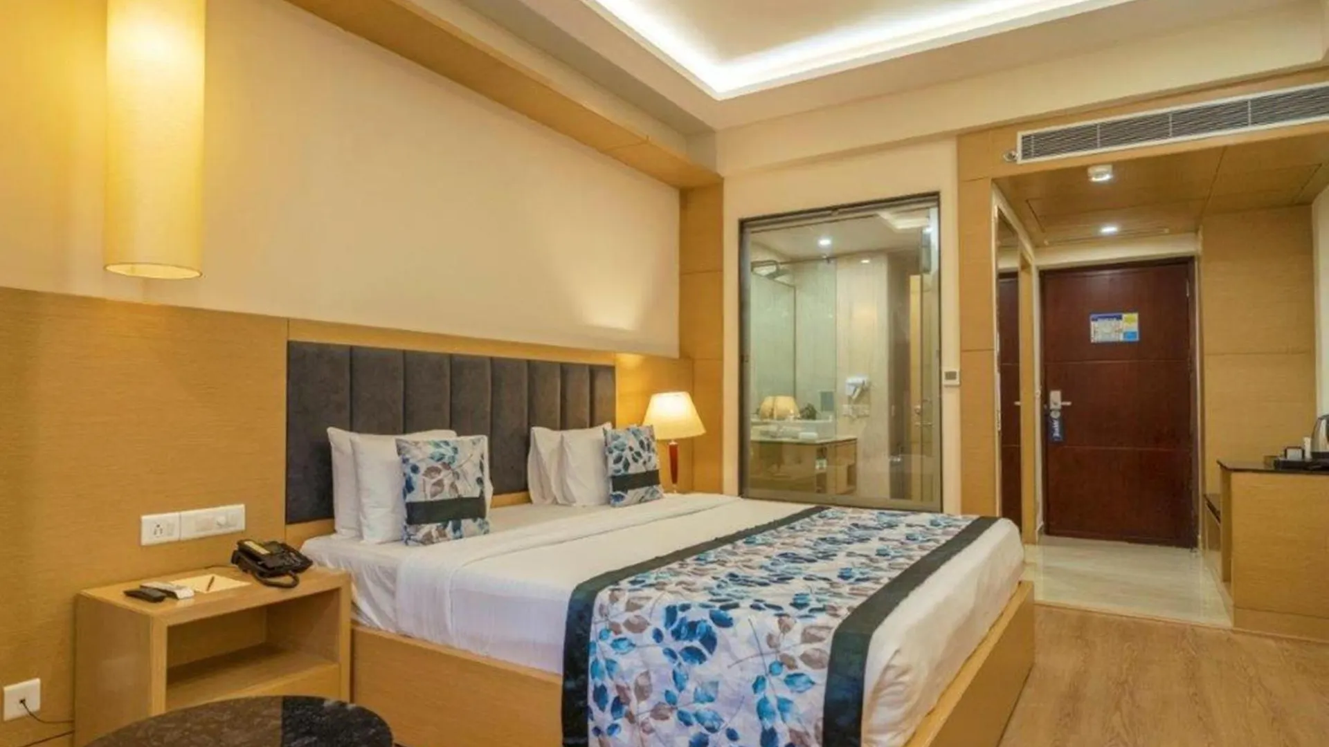 Hotel Golden Tulip Udaipur