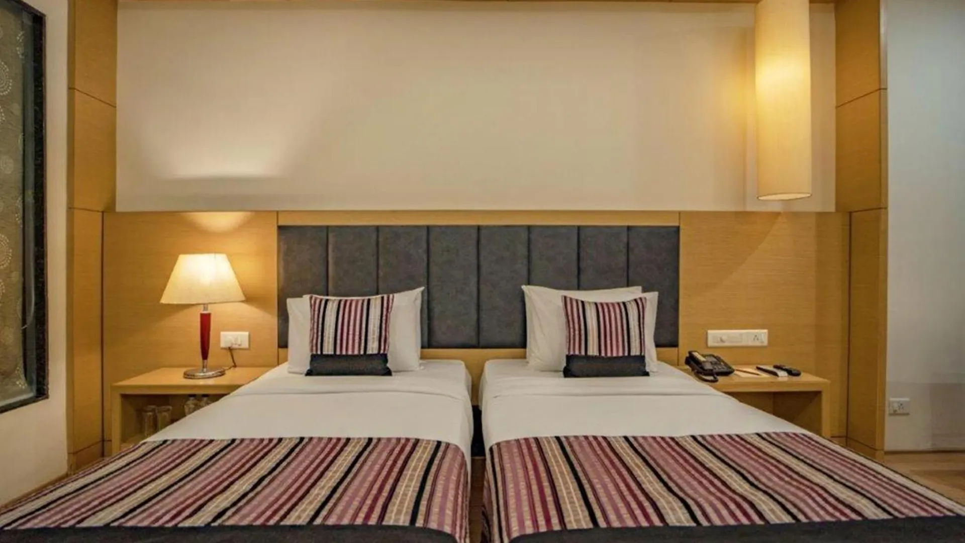Hotel Golden Tulip Udaipur