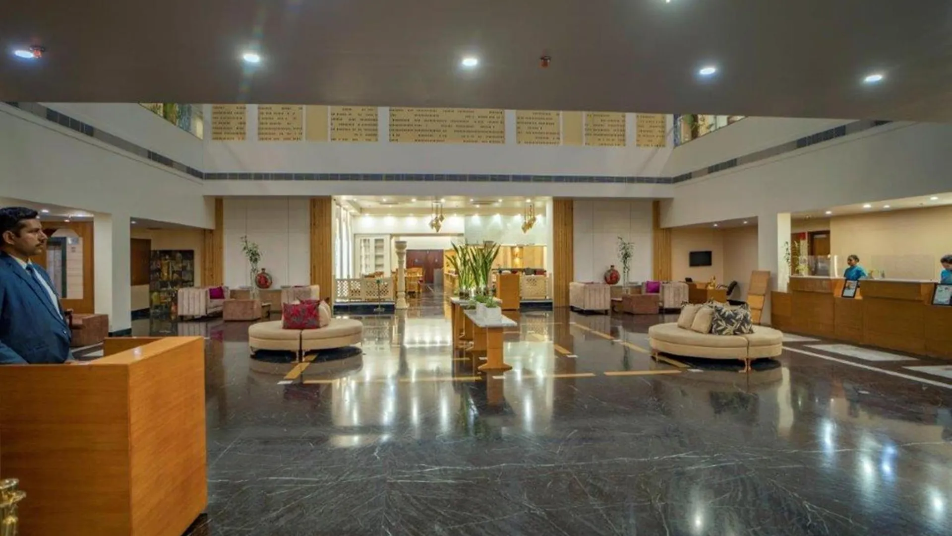 Hotel Golden Tulip Udajpur Indie